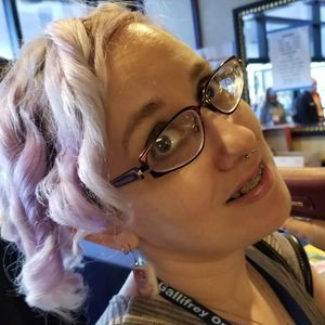 Meet your Posher, Mariel